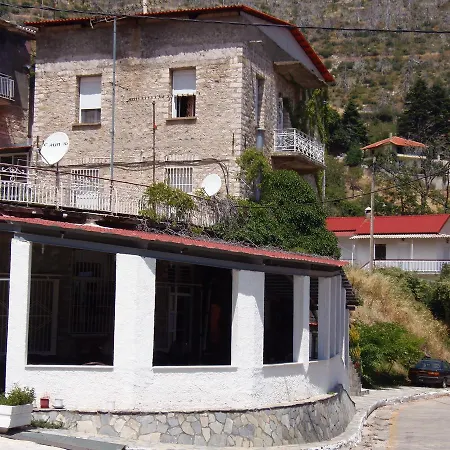 Hotel Fteres Plataniotissa