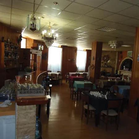 Fteres Hotel Plataniotissa